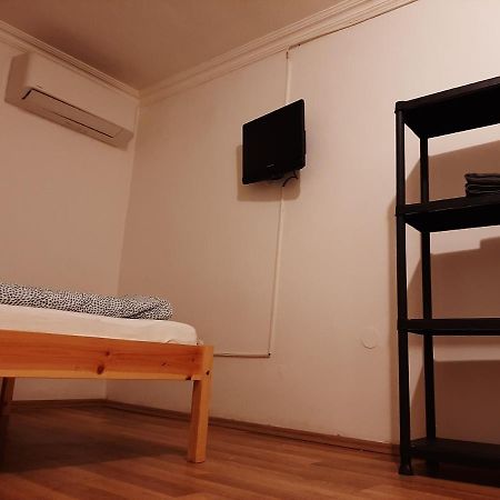 Apartman Voeroesmarty Budapeste Exterior foto