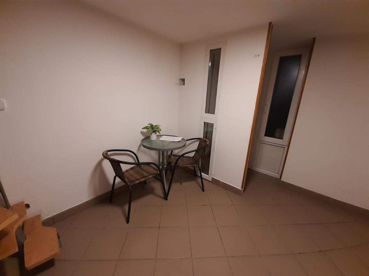 Apartman Voeroesmarty Budapeste Exterior foto